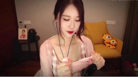 轩子巨2兔ASMR《给弟弟掏耳朵》+双倍治愈福利[耳语/触发音/助眠]