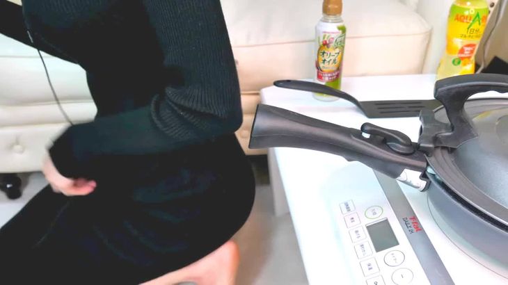 ASMR利香 お料理♡私服ワンピでお好み焼き作る! ASMR利香 お料理♡私服ワンピでお好み焼き作る!