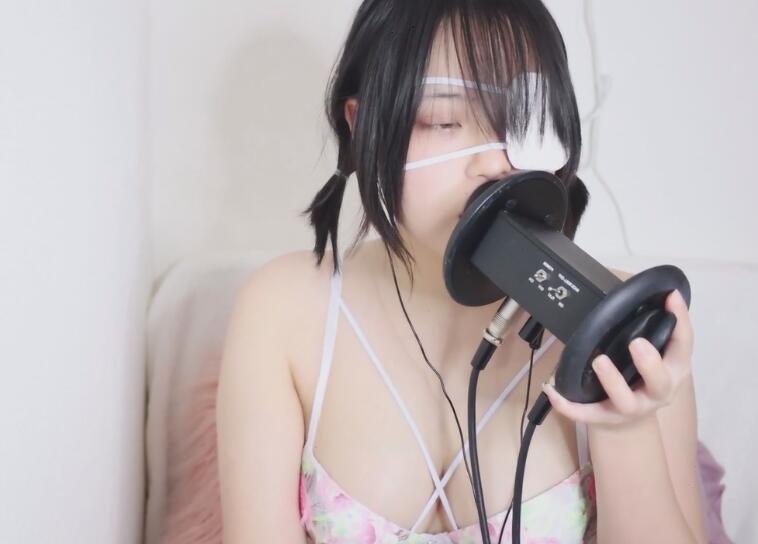 千岁堇ASMR 下着姿顔出し耳舐め動画　1月①｜千歳 すみれ｜pixivFANBOX 2023-02-03