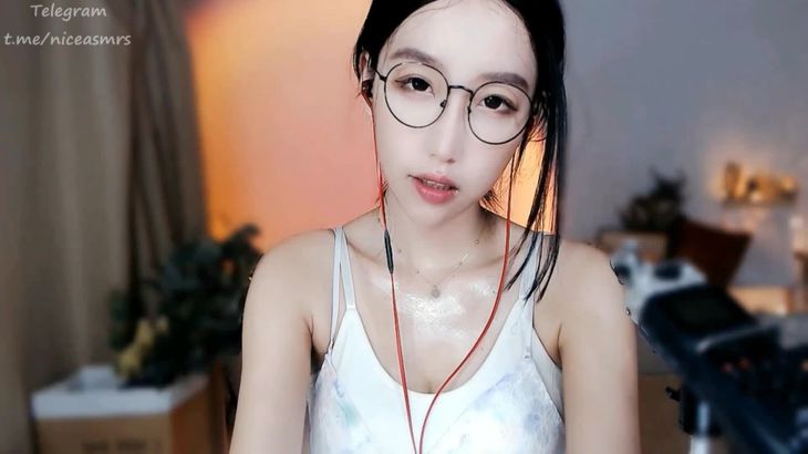 ASMR酥酥学姐 钞票枪福利合集 2 ASMR酥酥学姐 钞票枪福利合集 2