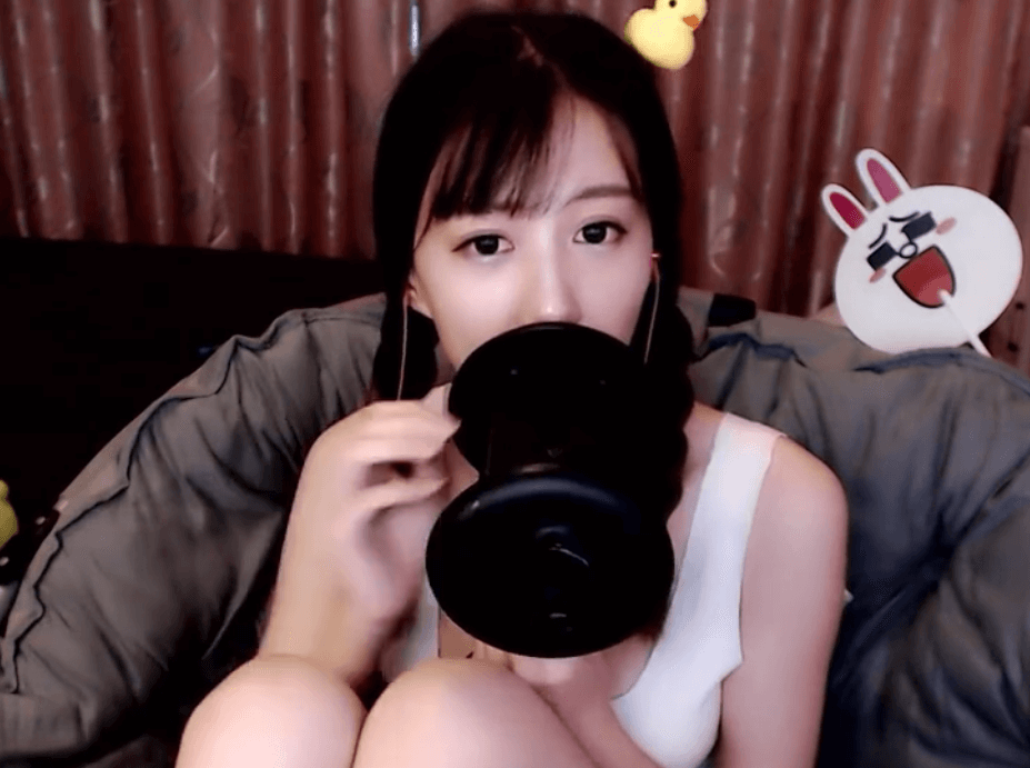 晚安萌学姐浓厚的舔耳ASMR