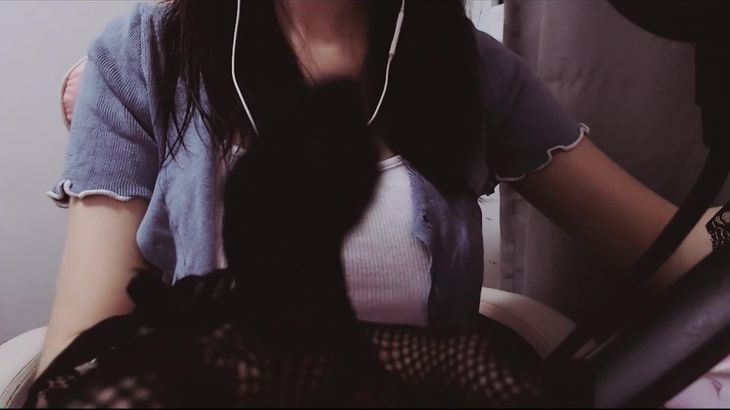 [Aki秋水ASMR]巨X御姐の居家枕膝助眠~结尾彩蛋!!!