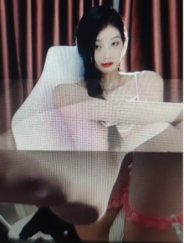 雅恩北北ASMR双视角首秀：直播被大哥