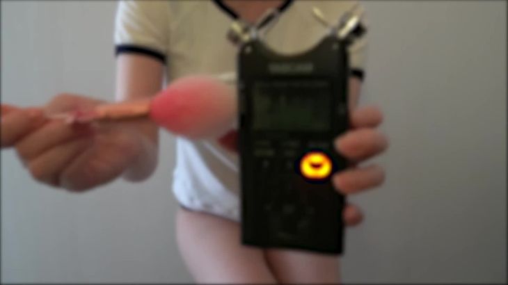 ASMR-これは！？体育会系寝かしつけ-耳かき囁きオノマトペ-コンボ(さわさわ,こちょこちょ)-Talking-in-english-(Whisper-,Scratching)